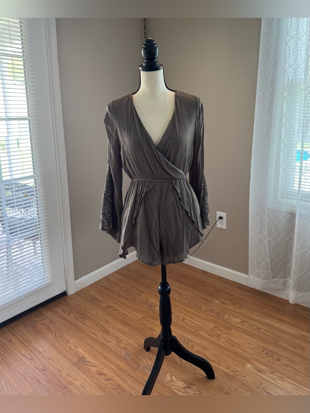 Haute Monde Olive Romper Long Sleeve Crochet Lace Sleeve Wrap Front M